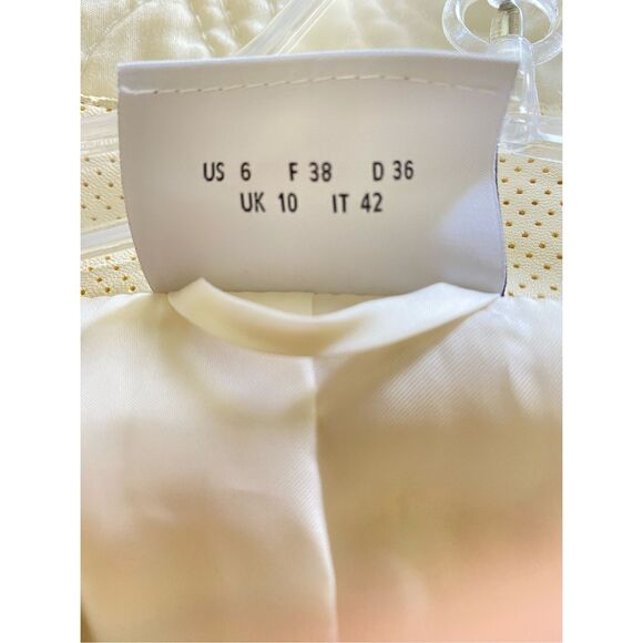 Akris Punto Perforated 100% Lambskin Full Zip Vanilla/ Ivory Jacket Sz 6 - Picture 6 of 16